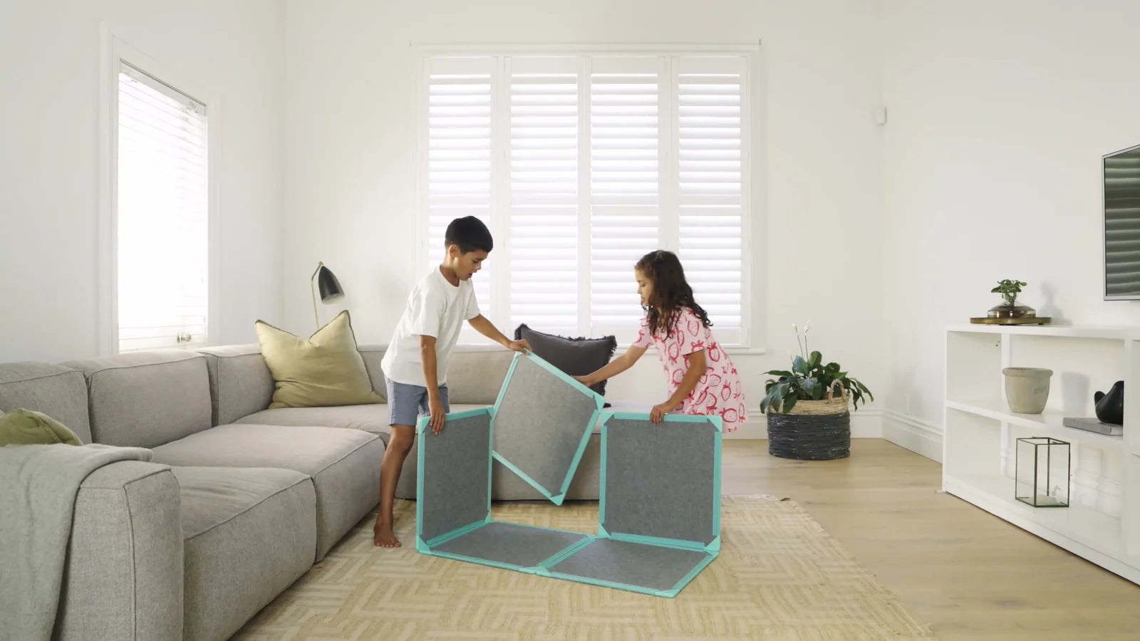 Superspace imaginative play